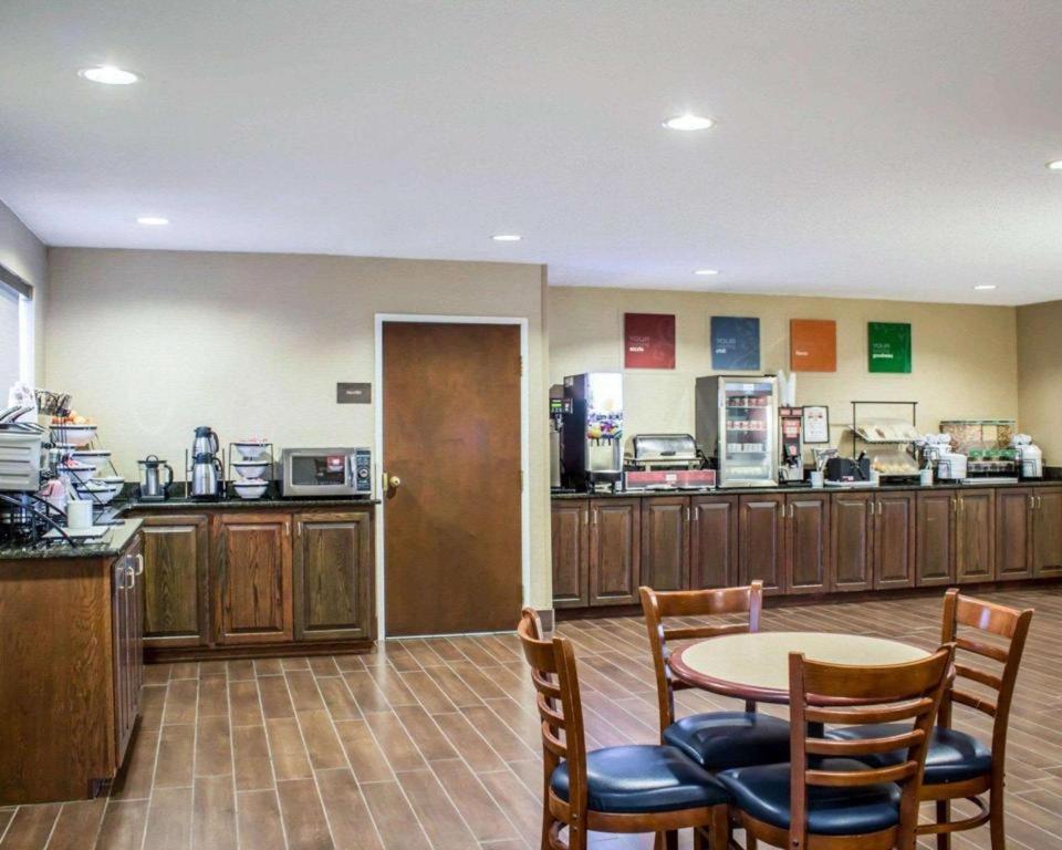 Comfort Inn Clinton Kültér fotó